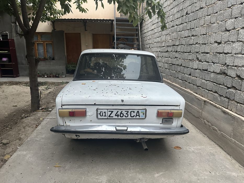 жигули 21011