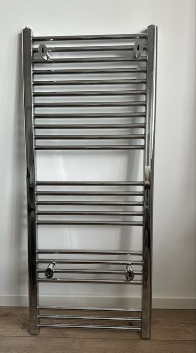 Se vinde un calorifer 1200*500