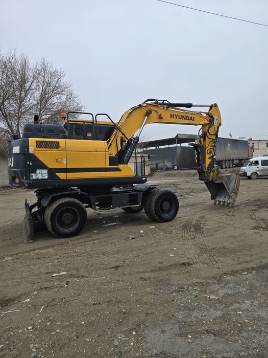 Hyundai 145 экскаватор сотилади
