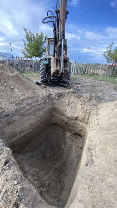 Продам экскаватор юмз6