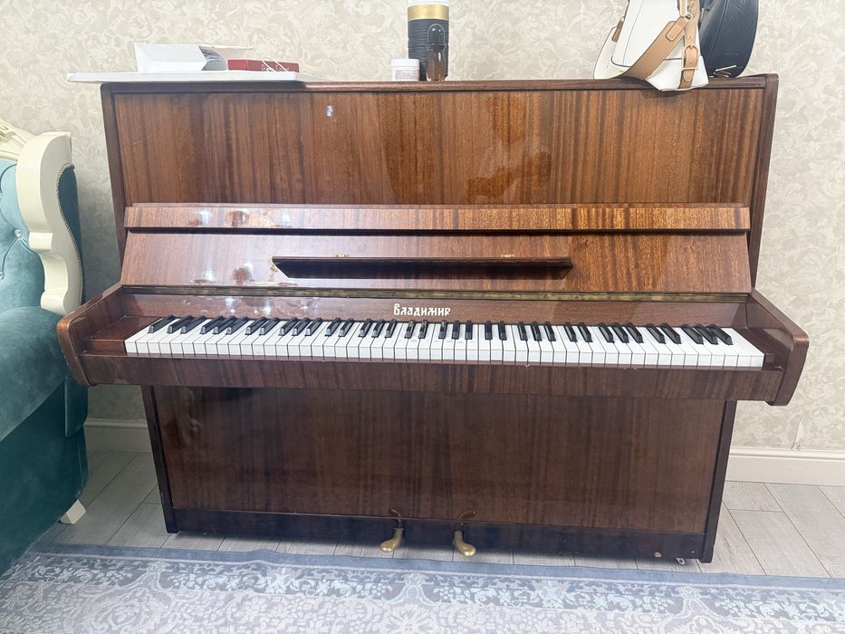 Пианино . Фортепиано