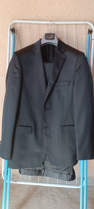 Ликвидация на мъжки костюми