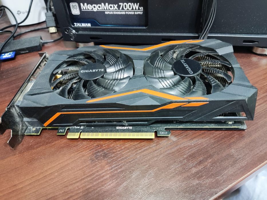 GTX 1050 2gb идеал