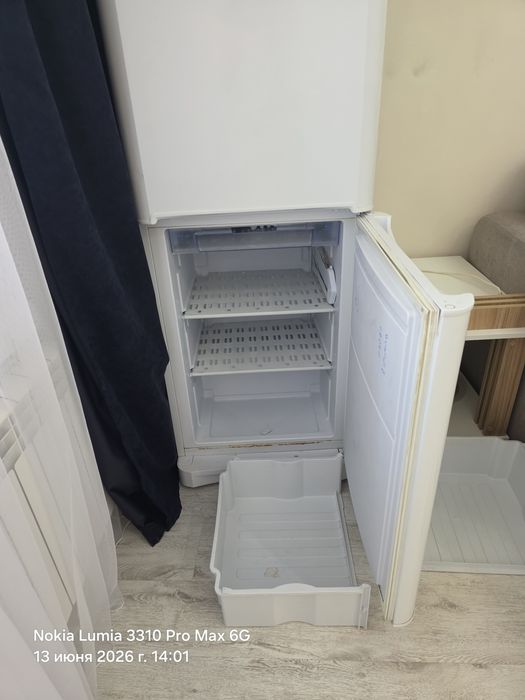 Холодильник. INDESIT. Б/У.