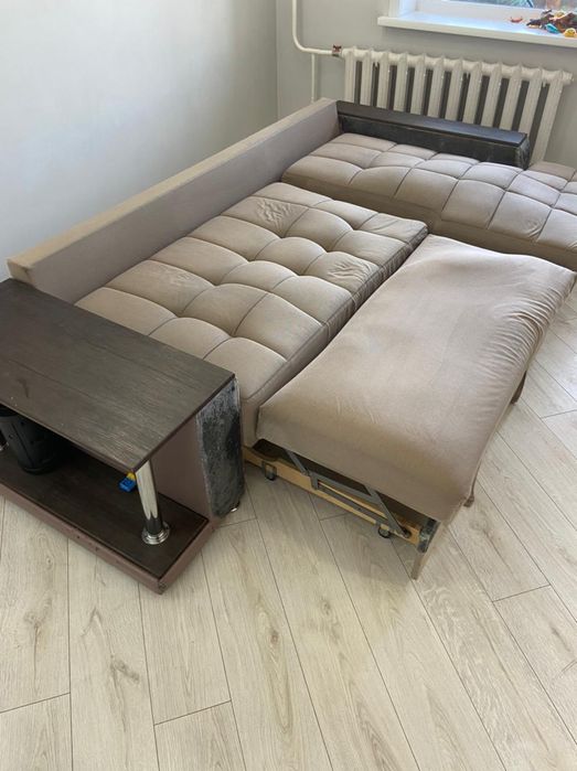 Продам Диван угловой