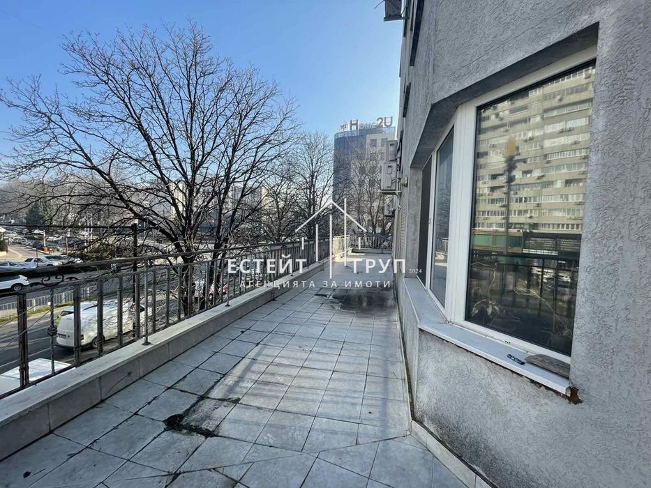 Продава се Четиристаен апартамент в Варна, Зимно кино Тракия - 142 кв.м за 1620 €/кв.м - Снимка #10