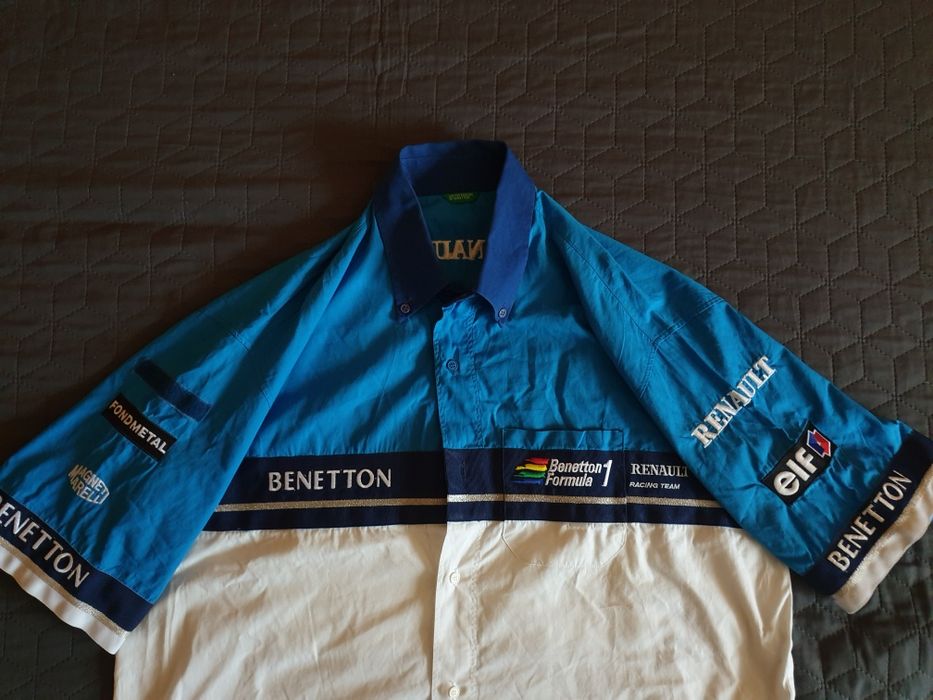 Camasa  de  barbati   -   120 lei.