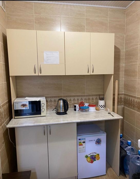 Кухня 160x220 в хорошем состоянии