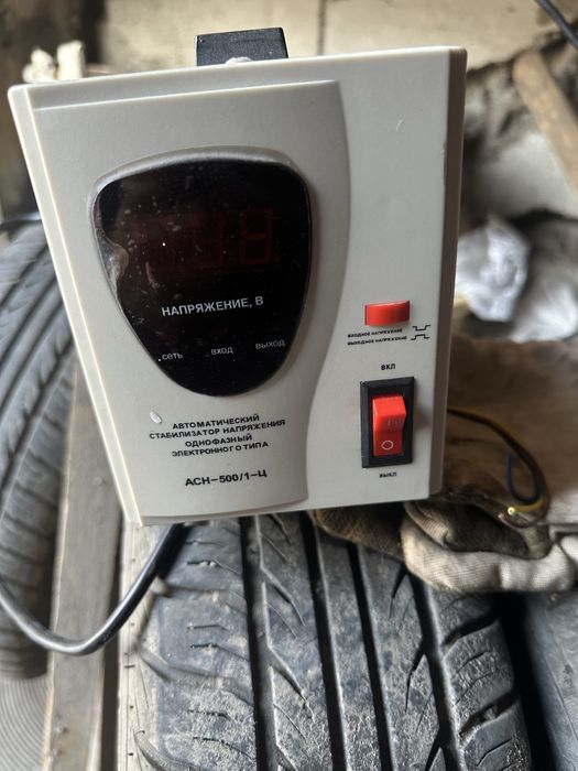 Стабилизатор напряжения 220В