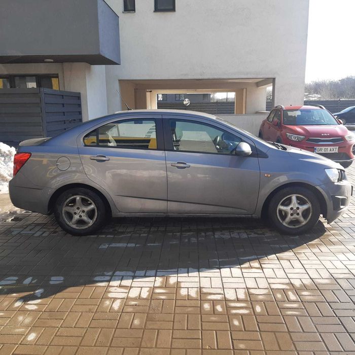 Chevrolet Aveo T300 Sedan