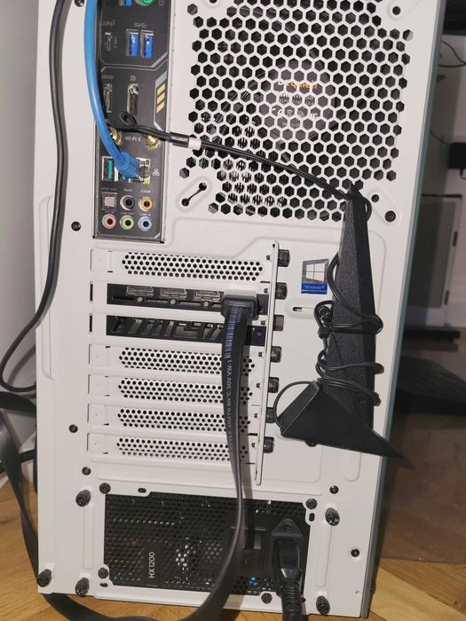 Gaming PC GPU 16GB RX6800 Ryzen 5 5600x 24gb RAM