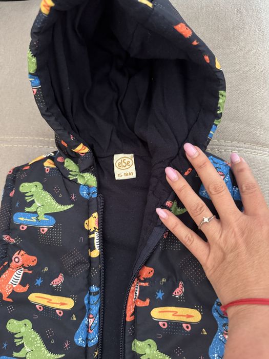 Ново детско елече с етикет 6-18 месеца