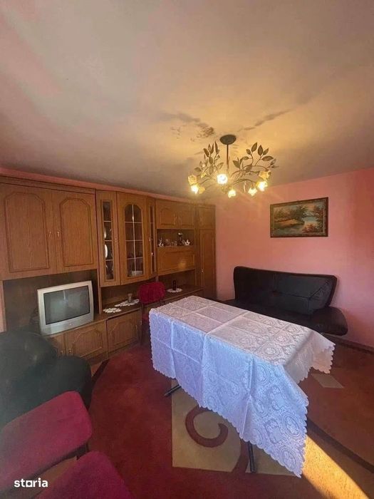 De vanzare casa  la 5 minute de Roman,  suprafata teren 600mp, 54000e