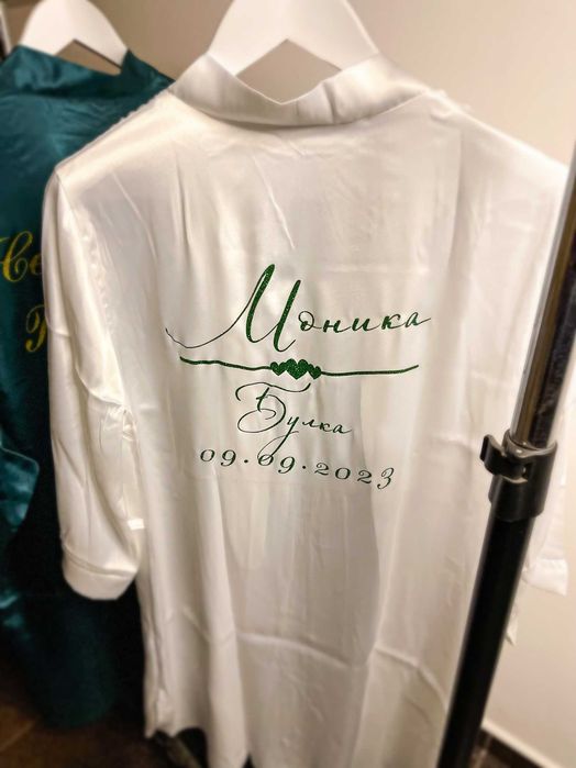 Сатенени халати, ленти и закачалки с надпис