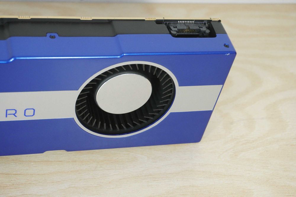 Radeon Pro VII 16GB HBM2 AMD GPU видеокарта /вкл. ДДС