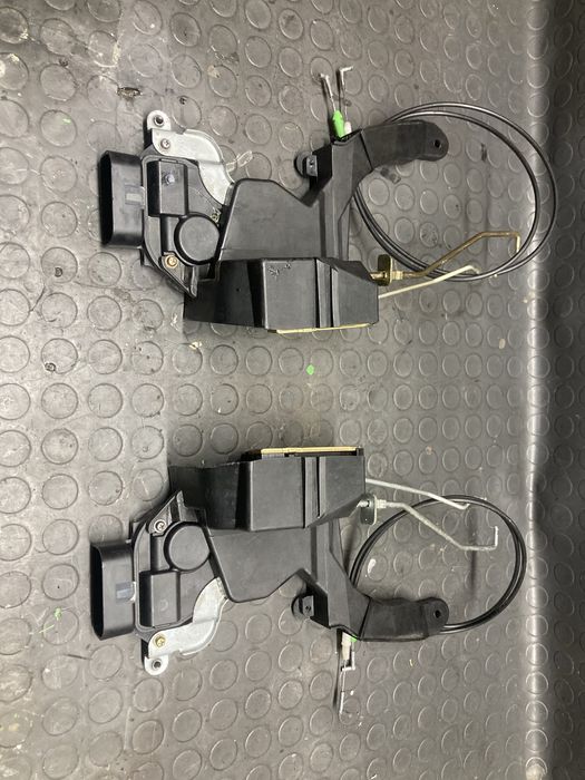 Брава/Брави лява и дясна за тойота рав4/Toyota rav4 00-05г