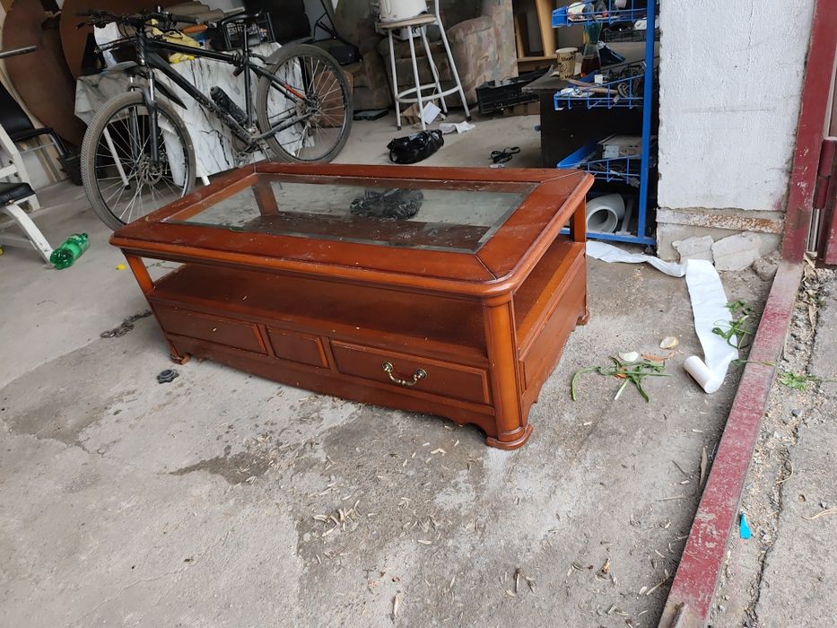 Журнальный столик