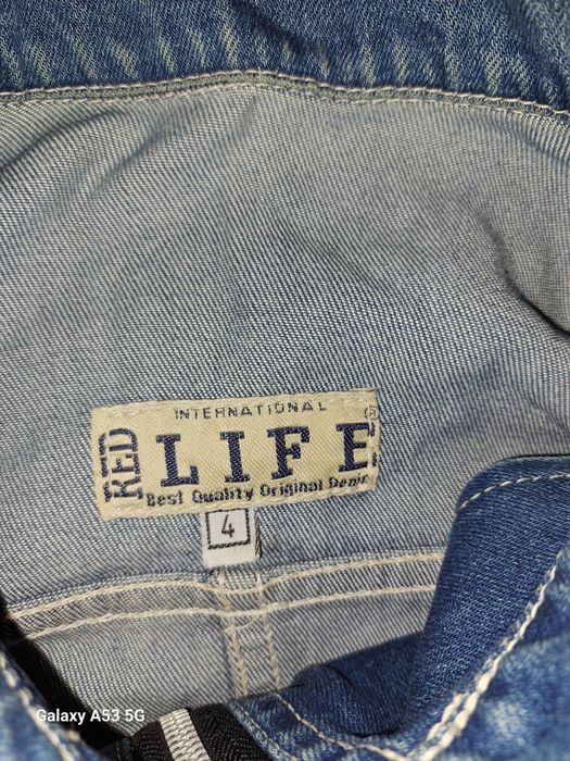 Джинсовая рубашка