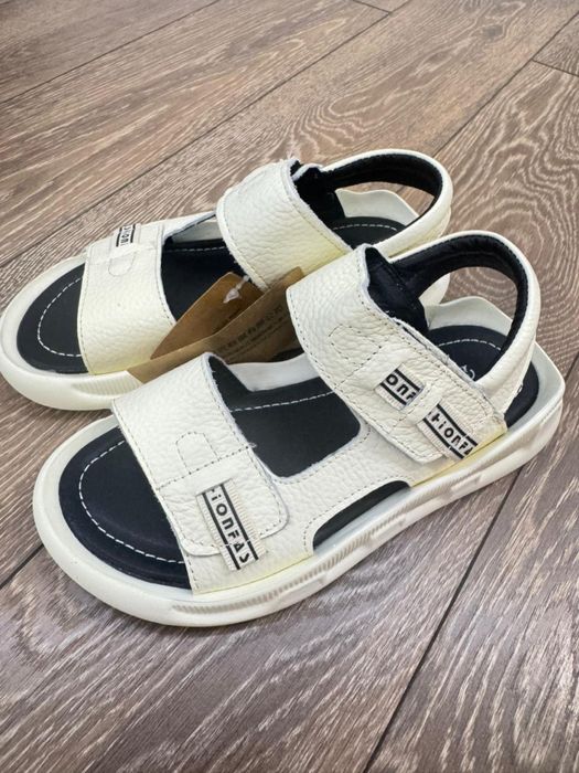 Деткая убодная обувь