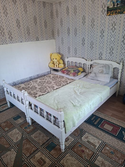 Продам спальный гарнитур