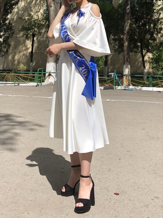 Платье вечерное