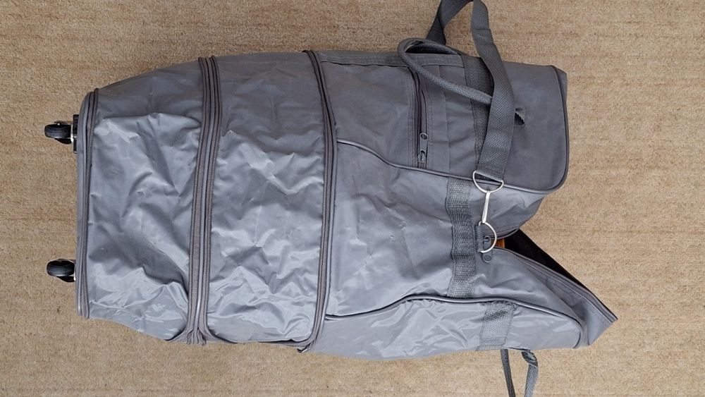 Geanta tip troler extensibila cu roti