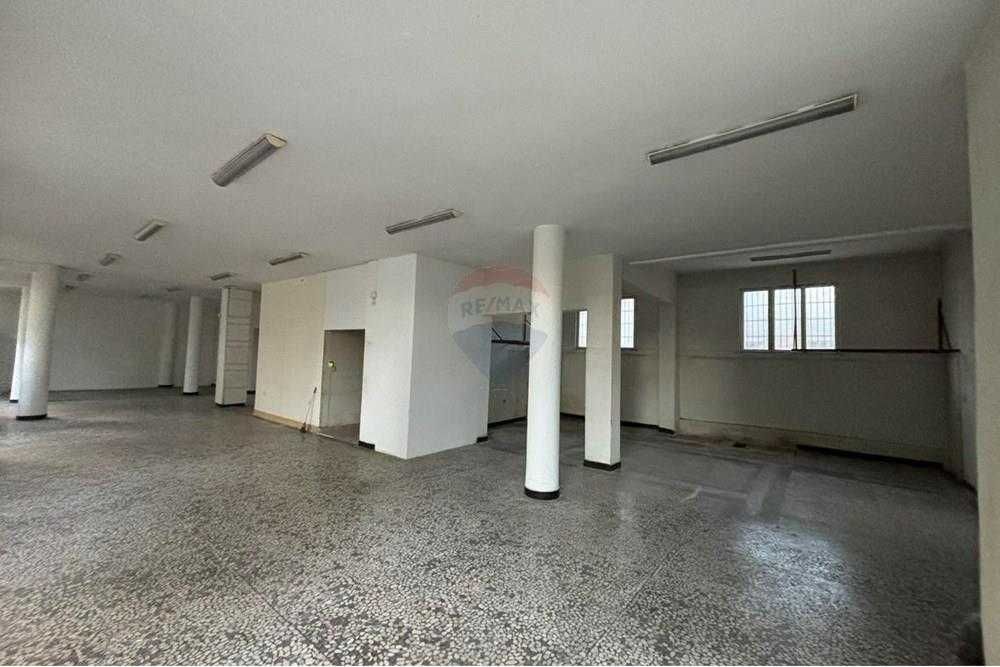 Дава се под наем Магазин в Шумен, Математическа гимназия - 269 кв.м за 1504 € - Снимка #8