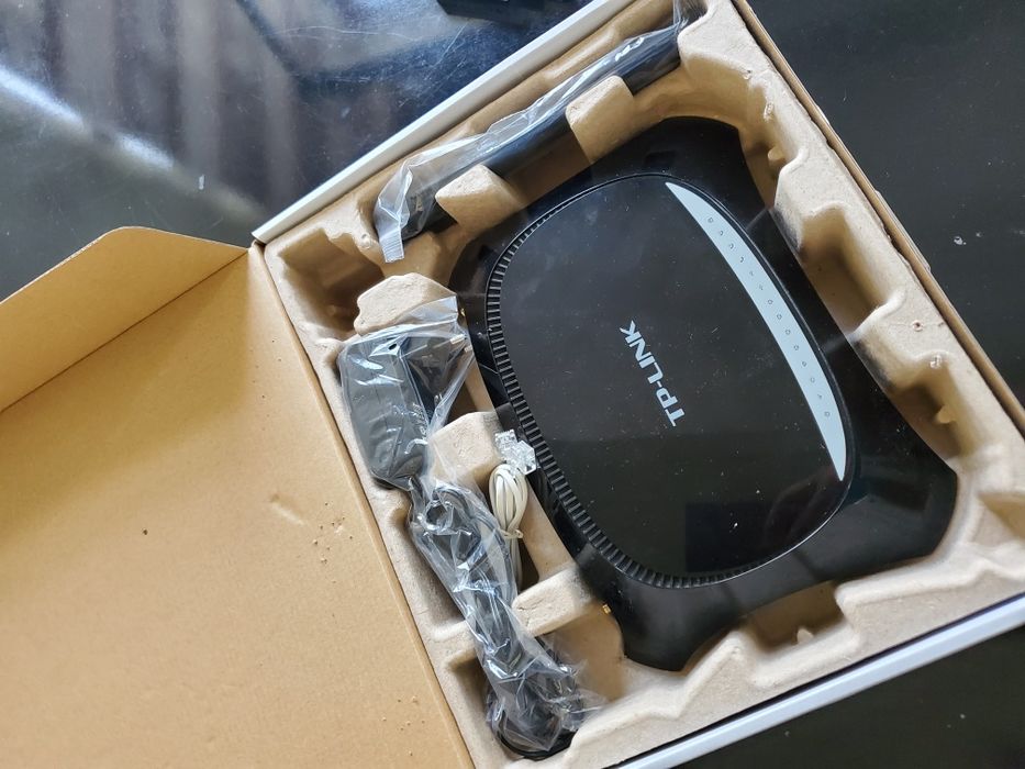 TP-LINK TD-VG3631 ADSL/VoIP/Wi-Fi роутер