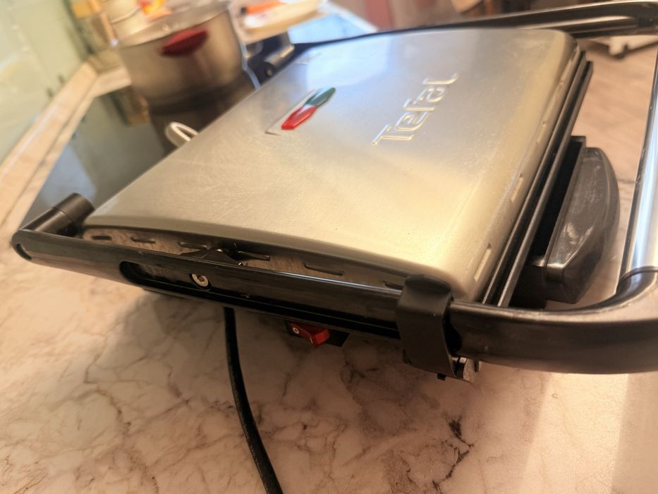 Продам гриль в отличном состоянии