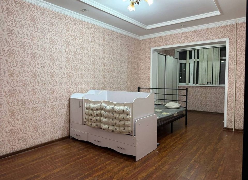 Вторичка, 3в4/4/9, (86м2), Паркентский, ор-р: Перекрёсток Циалковского