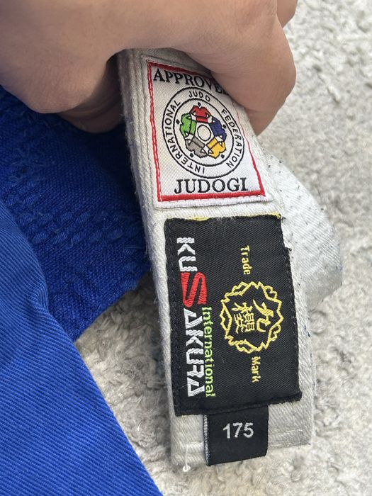 Продаю Кимано Sakura