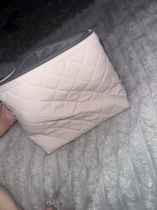 Фотоепилатор Philips Lumea