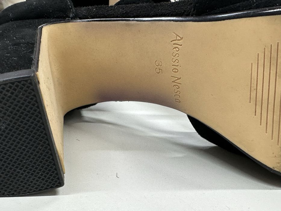 Продам Туфли женский