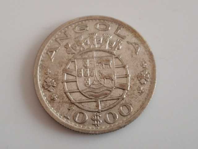 сребърни монети от цял свят