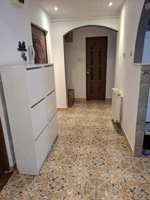 Închiriem apartament 3 camere 320 €