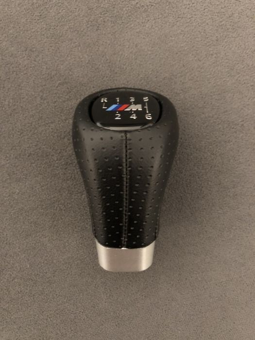 Nuca schimbator scurta perforata BMW M seria 1 3 5 6 E60 E90 E92 X1 X3