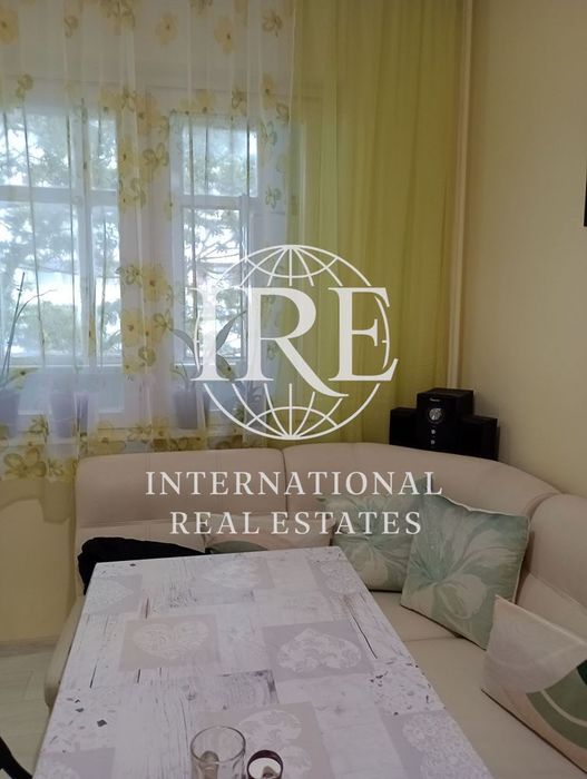 Продава се Четиристаен апартамент в Варна, Възраждане 4 - 100 кв.м за 964 €/кв.м - Снимка #4