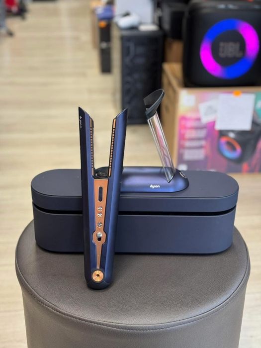 Amanet F28: Placa par Dyson Corrale HS03