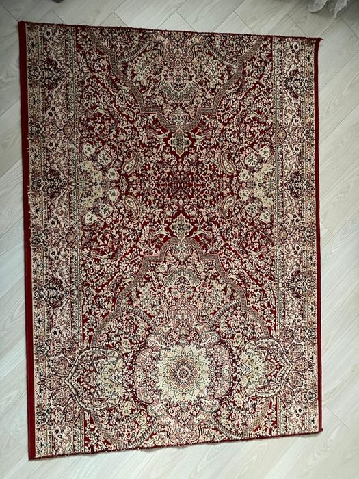 Ковер с орнаментом 160 × 200 см