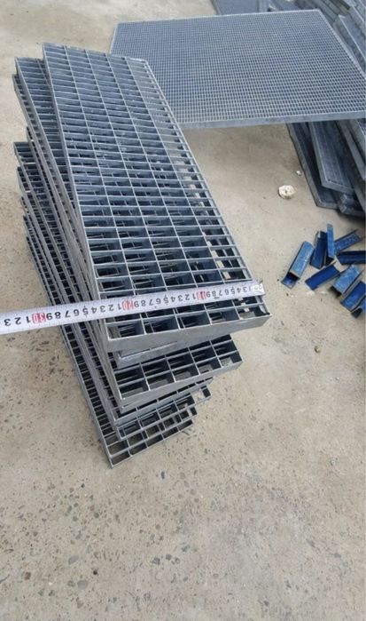 Trepte zincate galvanizate