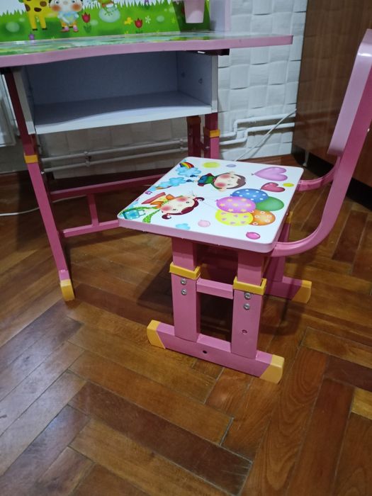 Birou interactiv cu scăunel,copii