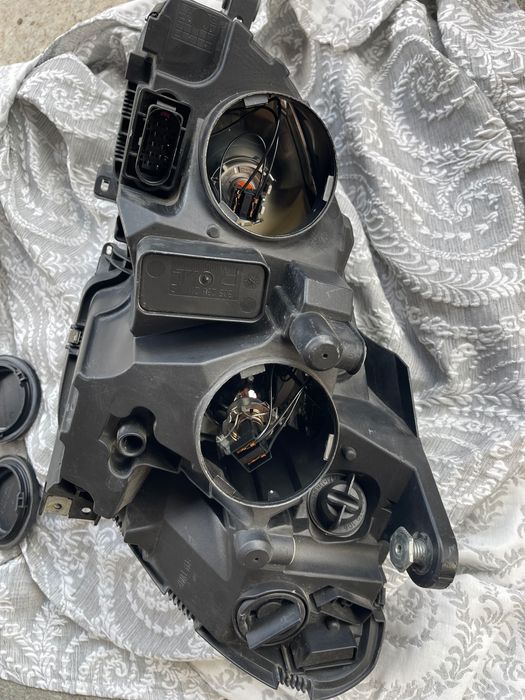 Фарове Mercedes W204 C Class