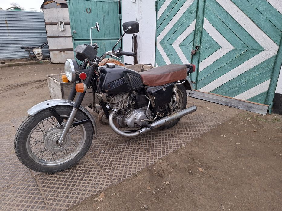 Продам иж планета.