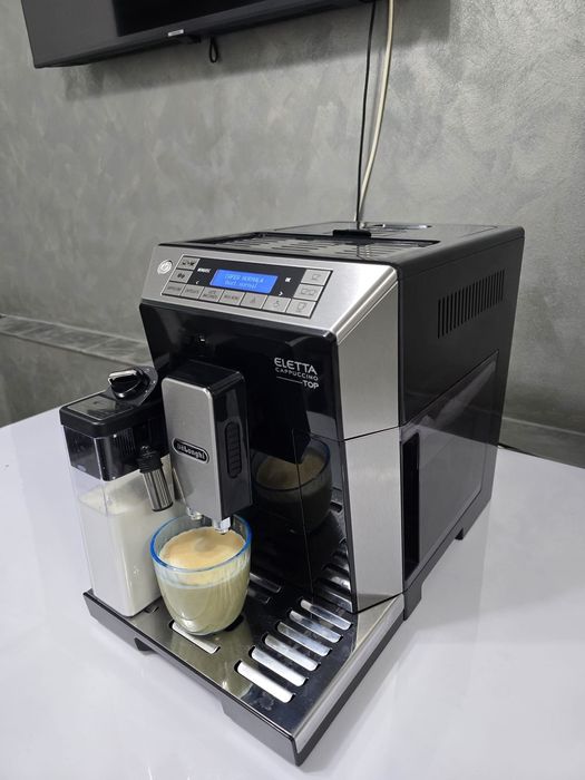 Aparat cafea expresor espressor Delonghi IMPECABIL