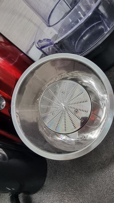 Storcator de fructe si legume Heinner, 1000 W, Recipient suc, ca nou