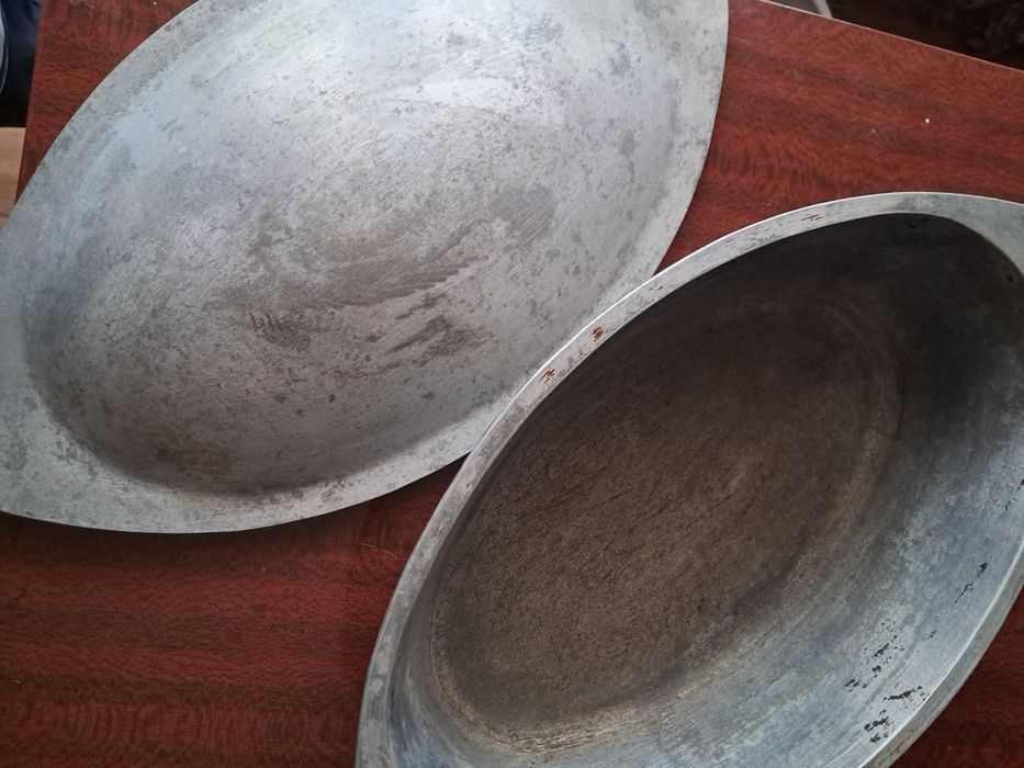 Продам . утятницу