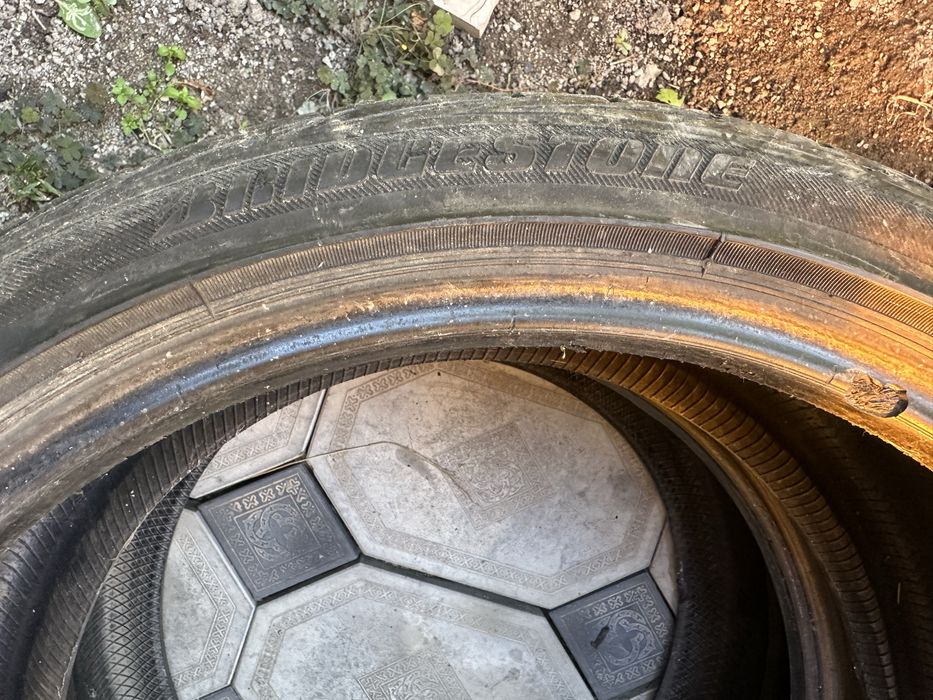 Dunlop 225/40/19  и  bridgestone 225/40/19