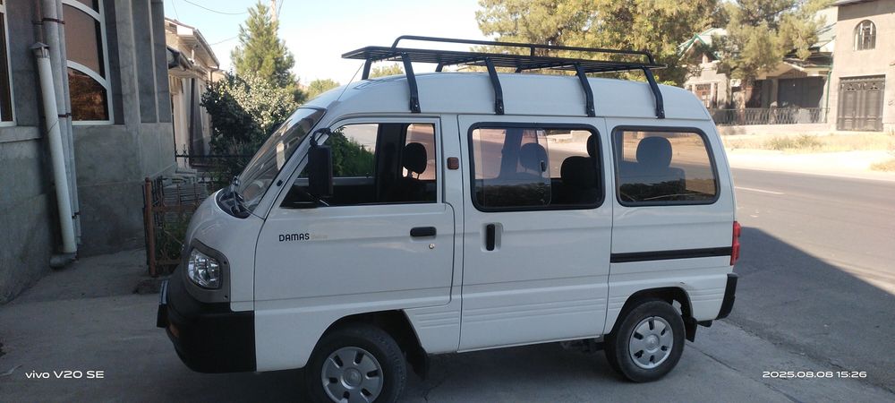 Damas hizmati kimga kere