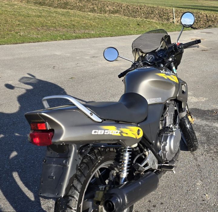 Vând Honda CB 500