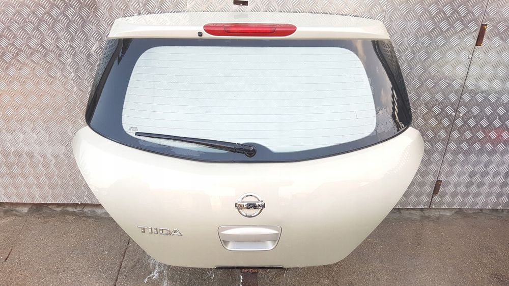 Nissan Tiida Tida bagajlar bor